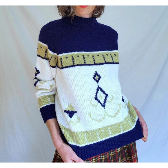 1960s Vintage Fair Isle Pullover Knit Ski Sweater: 60s Mod, Marianne Fashions - Picture 6 of 10